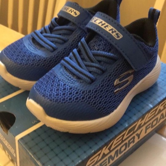 BRAND NEW boy toddler skechers Dyna lite velcro shoes size 5 & 6 - Picture 4 of 6